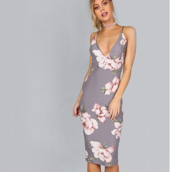 Dresses & Skirts - Gray Floral Bodycon Dress